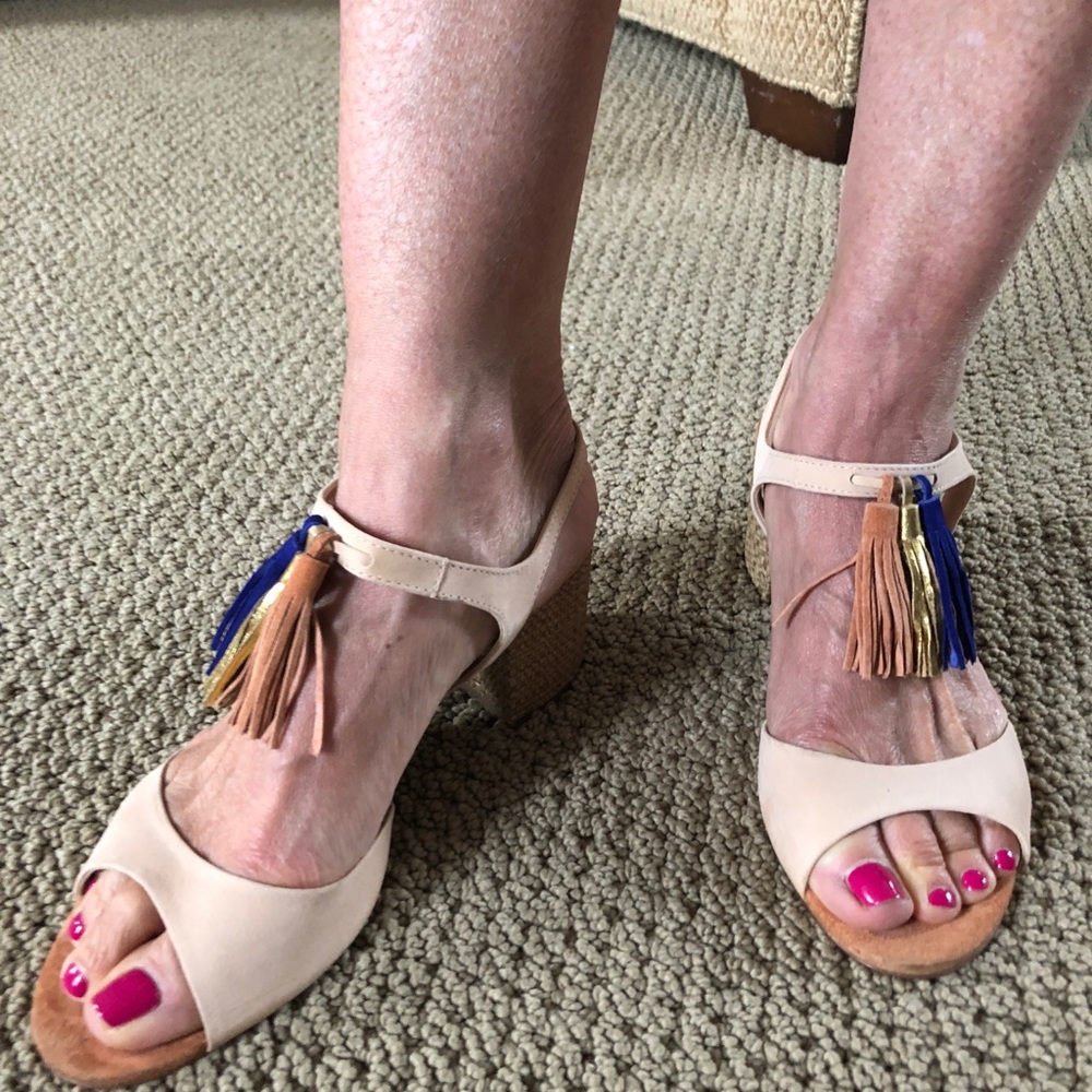 Cute tasseled sandals by Vicenza